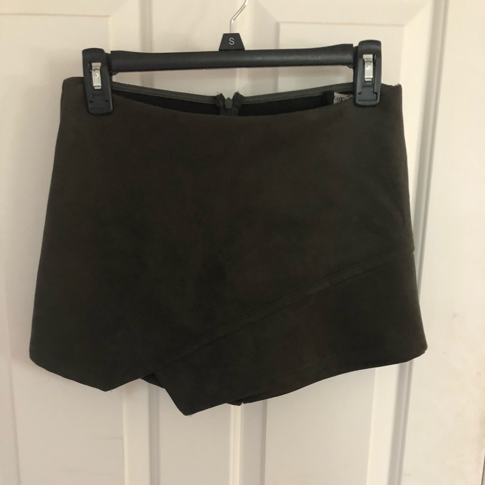 olive green suede envelope short